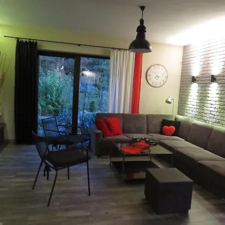 Cudodomek W Mrozach Wielkich Kolo Elku فيلة